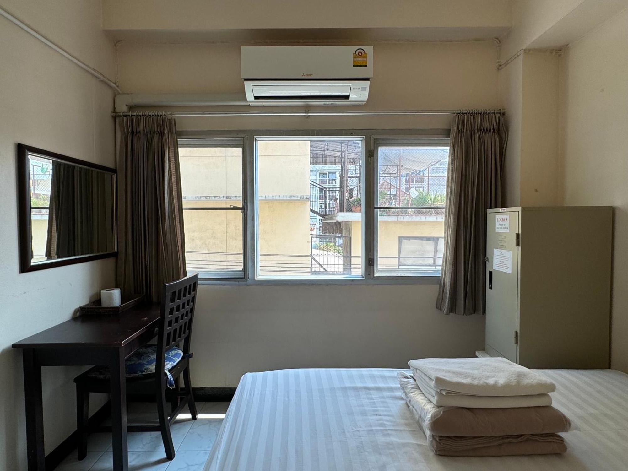Kc Guest House Bangkok Luaran gambar