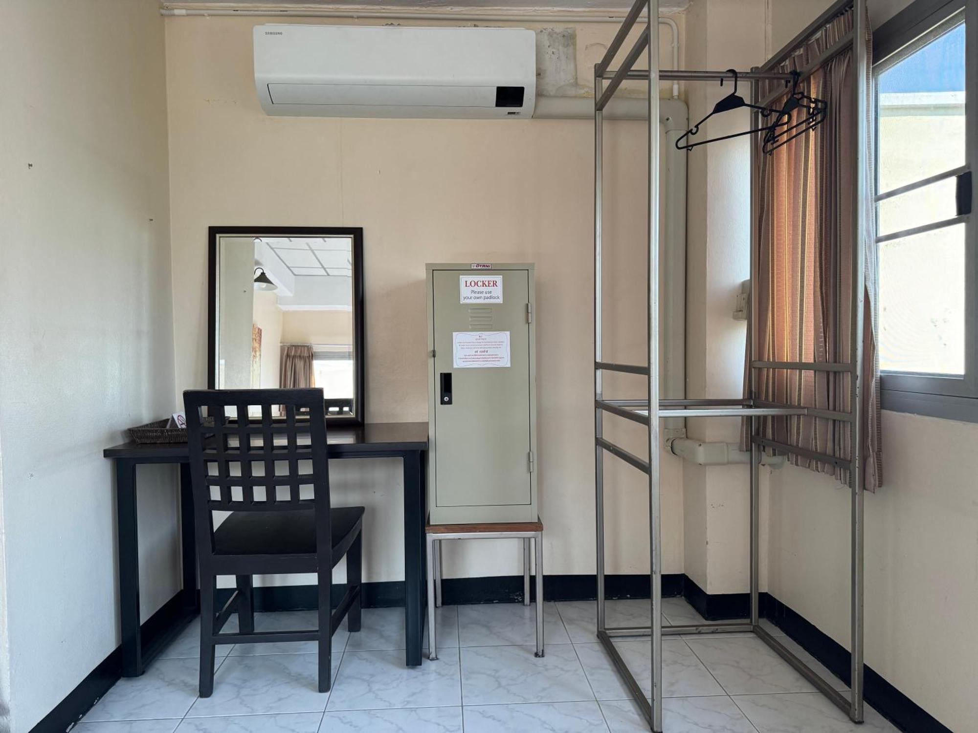 Kc Guest House Bangkok Luaran gambar